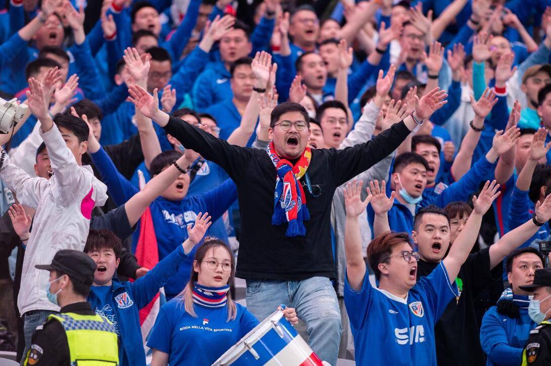 赛地聚焦——CBA季后赛国际比赛日热度飙升，犹他爵士复出首秀，质疑声仍在，球探报告显示潜力(cba季前赛)